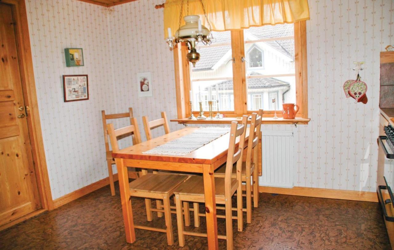 Cozy Home In Uddevalla With Wifi Häljebol Buitenkant foto