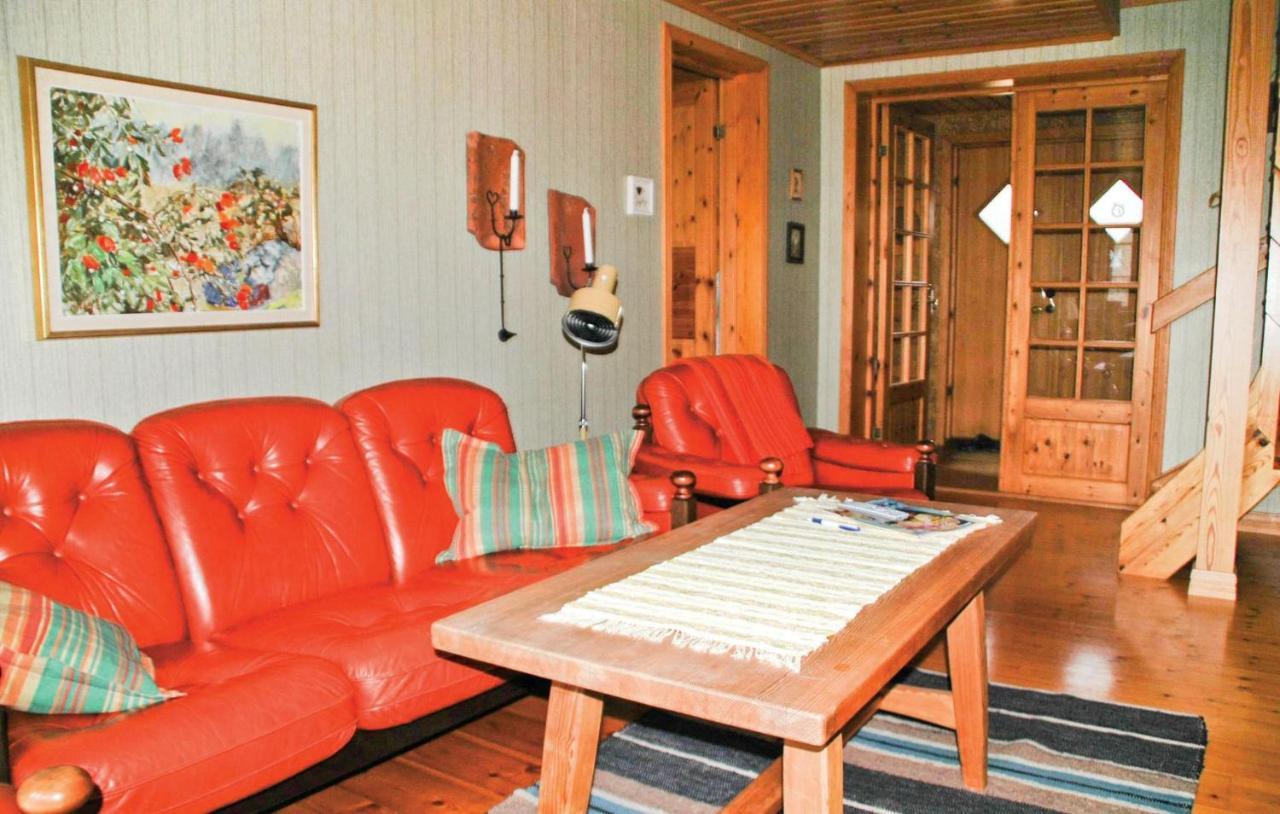 Cozy Home In Uddevalla With Wifi Häljebol Buitenkant foto