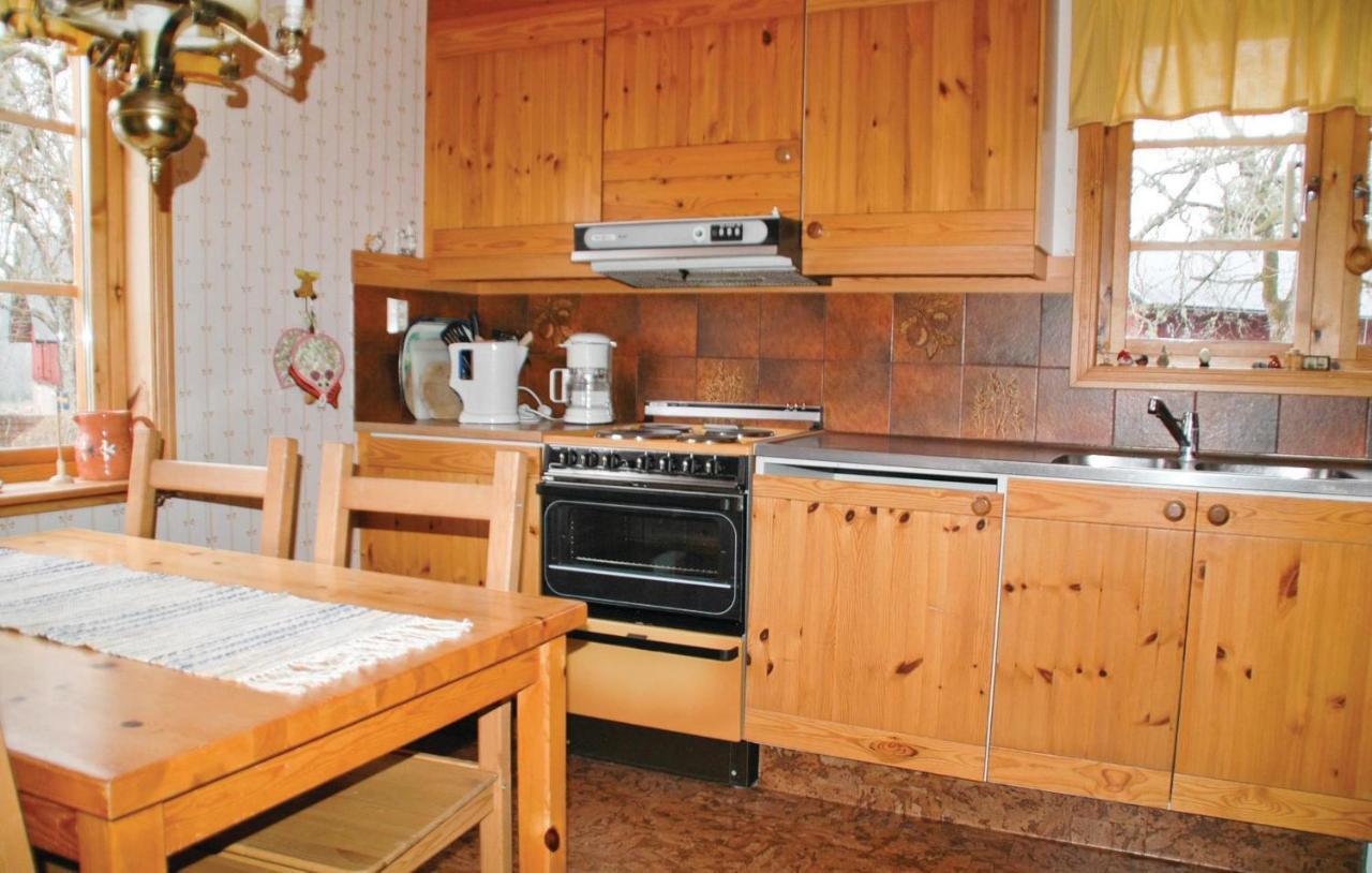 Cozy Home In Uddevalla With Wifi Häljebol Buitenkant foto