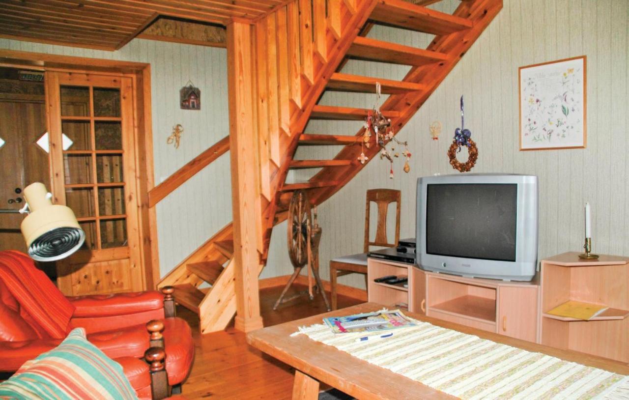 Cozy Home In Uddevalla With Wifi Häljebol Buitenkant foto