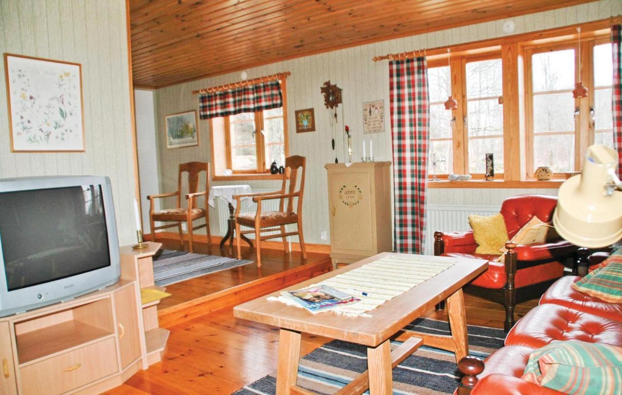 Cozy Home In Uddevalla With Wifi Häljebol Buitenkant foto