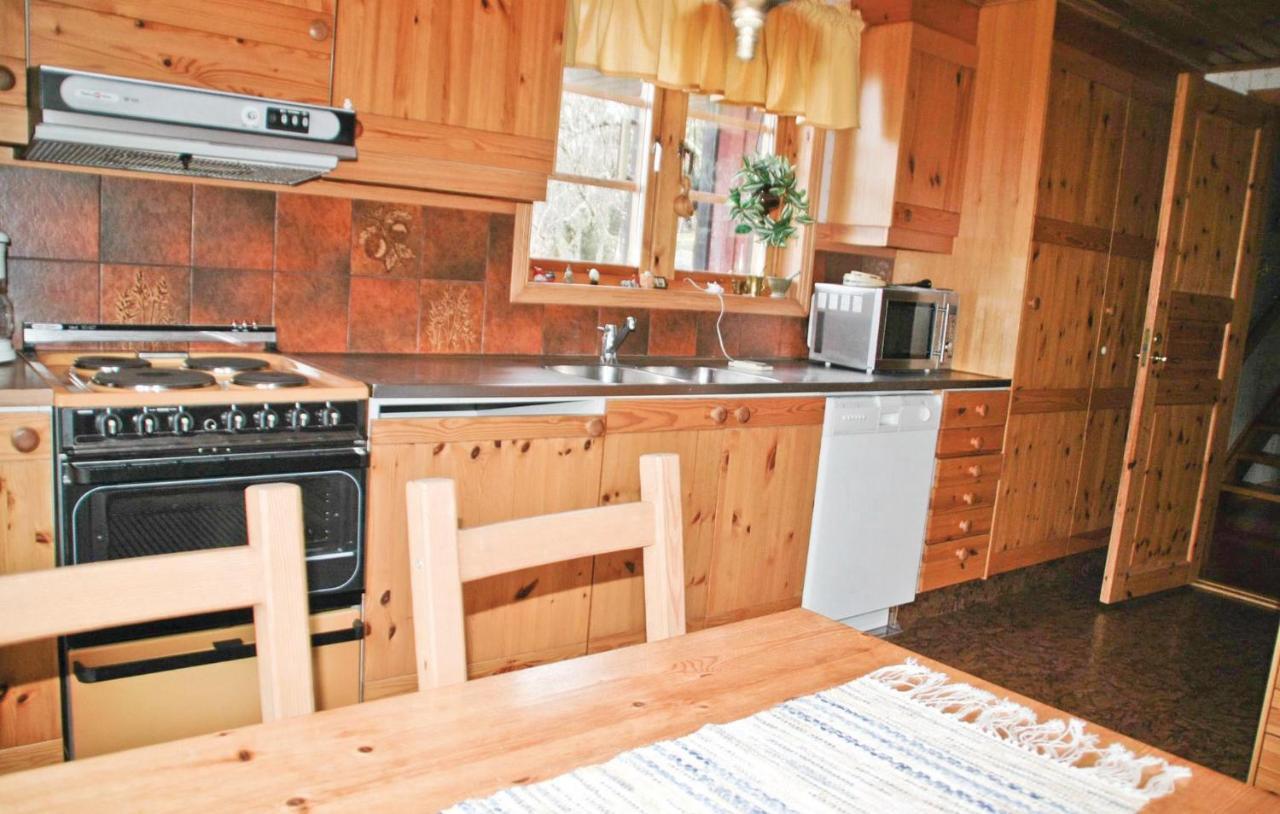 Cozy Home In Uddevalla With Wifi Häljebol Buitenkant foto